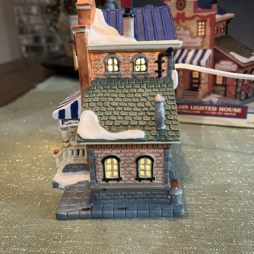 Lemax Village Harvest Crossing Porcelain Bernie's Bicycle Shop 2001 - Picture 4 of 12